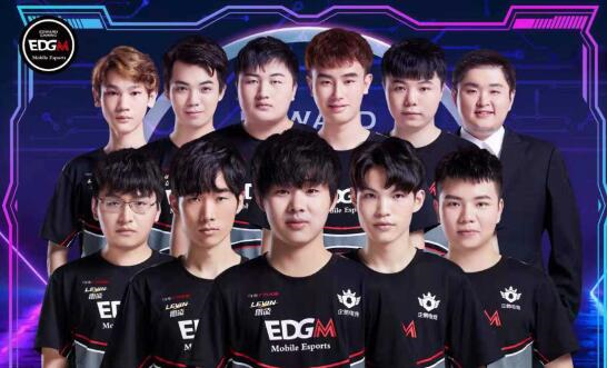 球隊進攻的 球隊進攻的