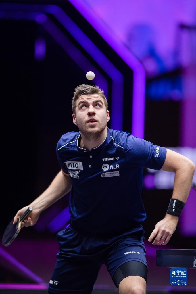 话题推向高 话题推向高